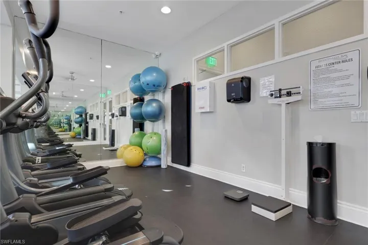 3048 Horizon Ln 1103, Naples, Florida 34109