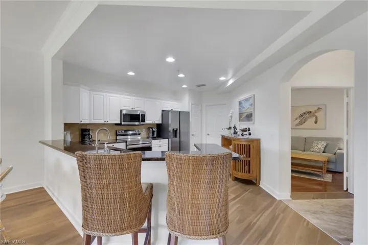 3048 Horizon Ln 1103, Naples, Florida 34109