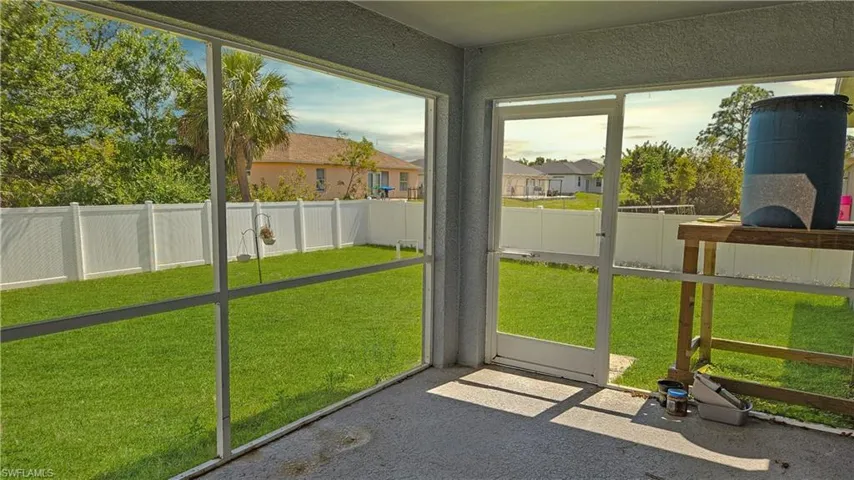 2040  Xelda N AVE, Lehigh Acres, FL 33971