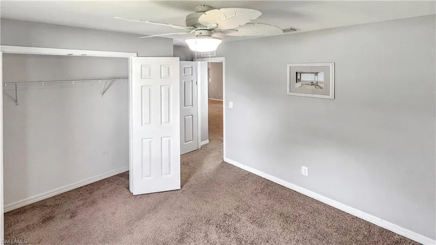 2040  Xelda N AVE, Lehigh Acres, FL 33971