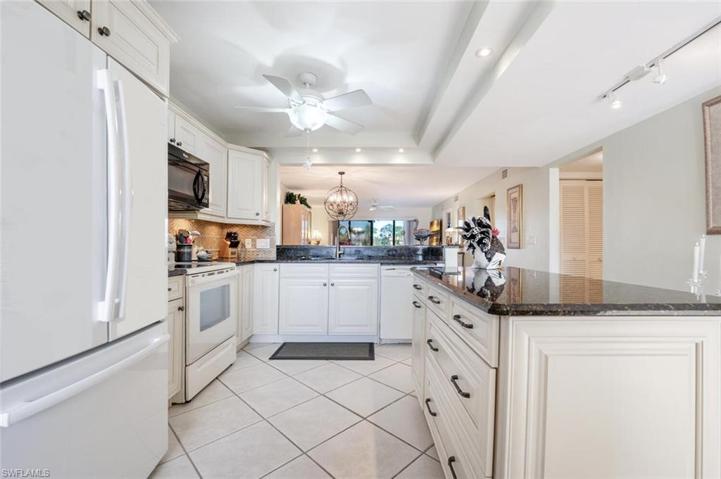 7360 Province WAY # 4204, NAPLES FL 34104