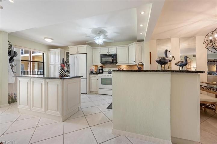 7360 Province WAY # 4204, NAPLES FL 34104