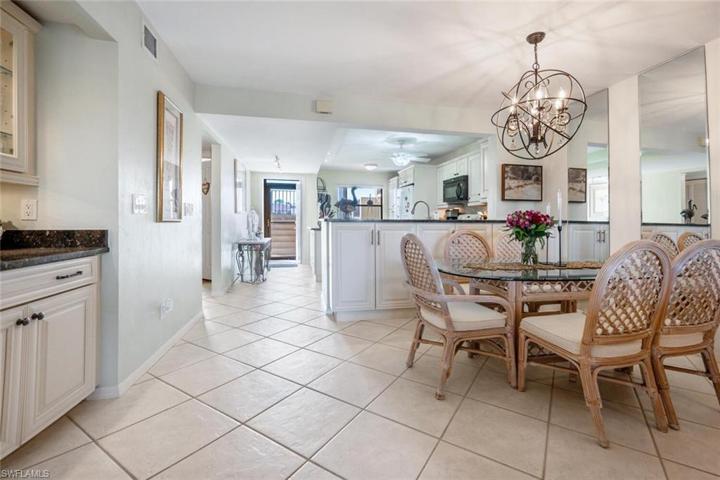 7360 Province WAY # 4204, NAPLES FL 34104