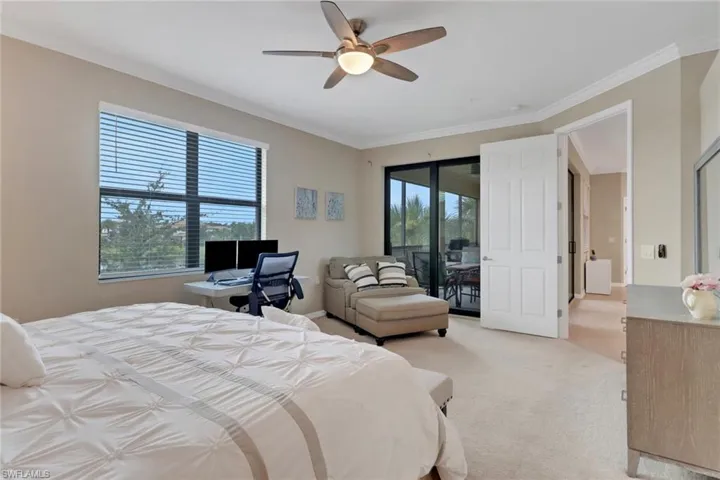 2352  Anguilla  DR, Naples, FL 34120