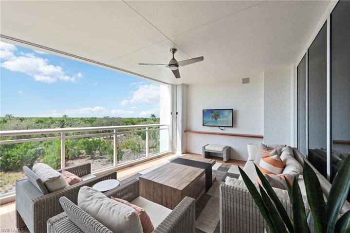 13915 Old Coast RD # 405, NAPLES FL 34110