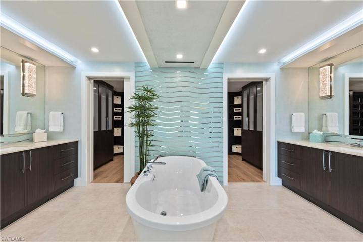 13915 Old Coast RD # 405, NAPLES FL 34110