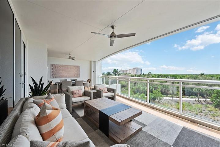 13915 Old Coast RD # 405, NAPLES FL 34110