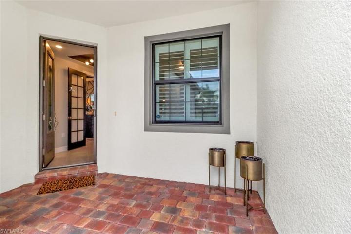 Elegant entryway