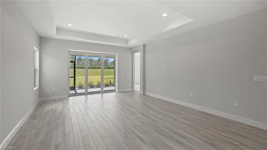 4068  Pegasus  WAY, Naples, FL 34120