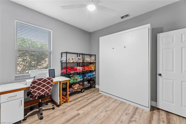 Guest br #2 with murphy bed