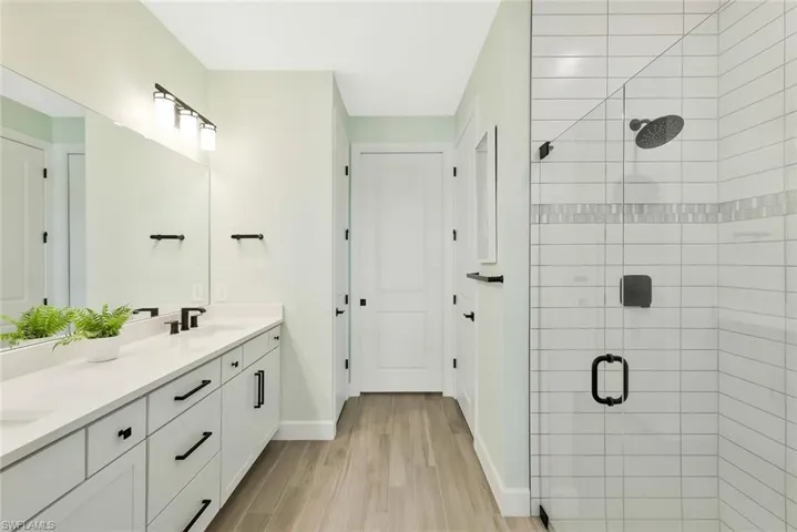 Upgraded Tile to the Ceiling