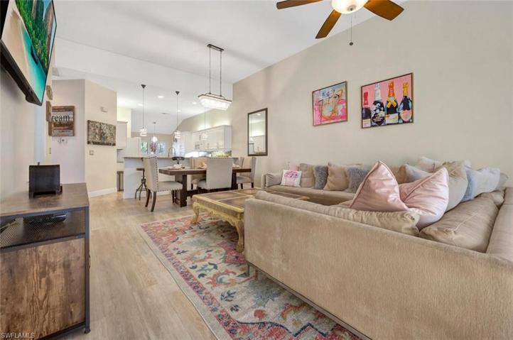 5881  Northridge  DR, Naples, FL 34110