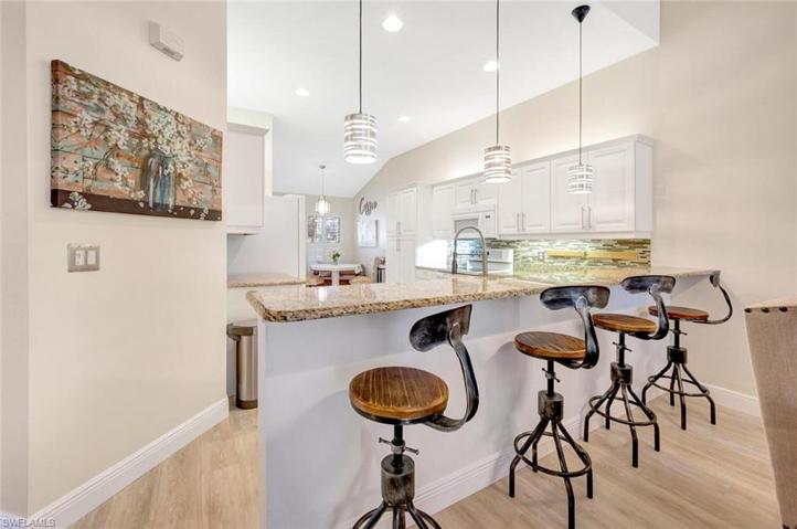 5881  Northridge  DR, Naples, FL 34110