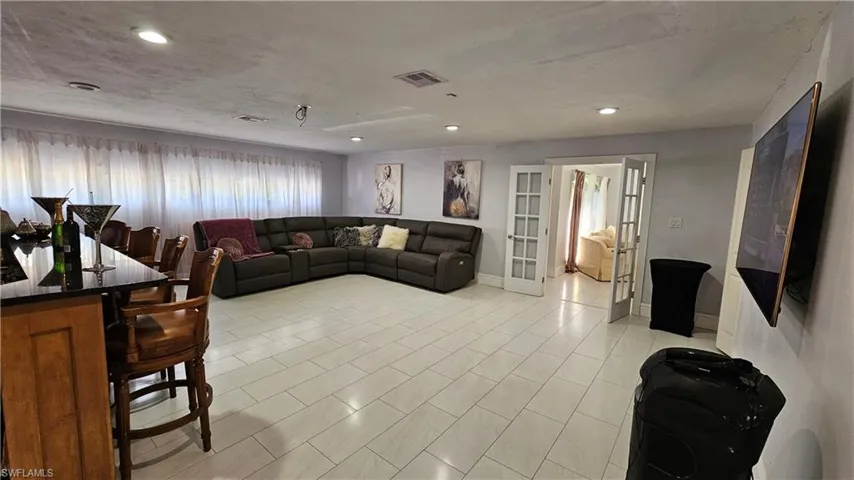 5061  Mahogany Ridge  DR, Naples, FL 34119