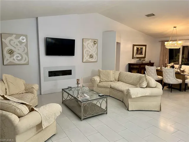 5061  Mahogany Ridge  DR, Naples, FL 34119