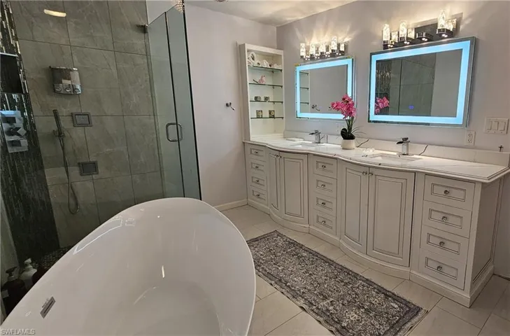 5061  Mahogany Ridge  DR, Naples, FL 34119
