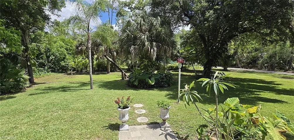 5061  Mahogany Ridge  DR, Naples, FL 34119