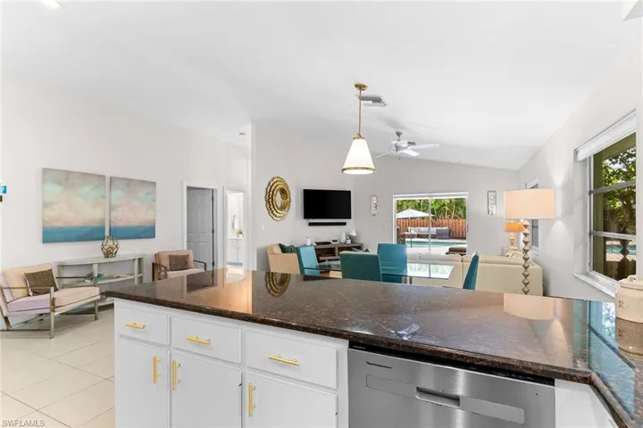 580 97th Ave N, Naples, Florida 34108