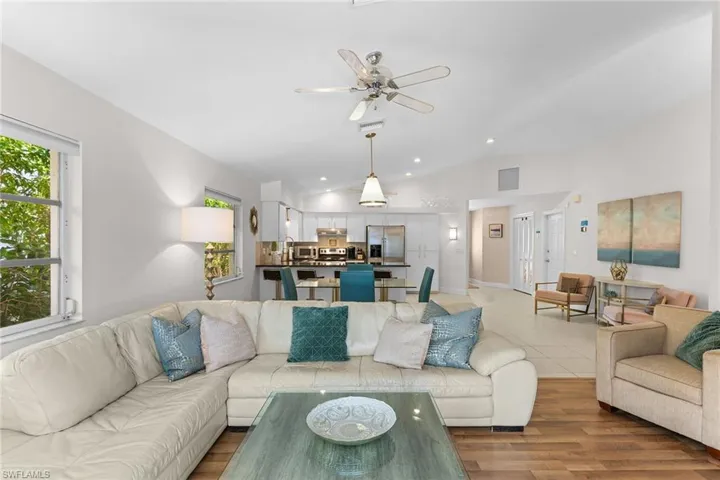 580 97th Ave N, Naples, Florida 34108