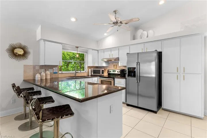 580 97th Ave N, Naples, Florida 34108