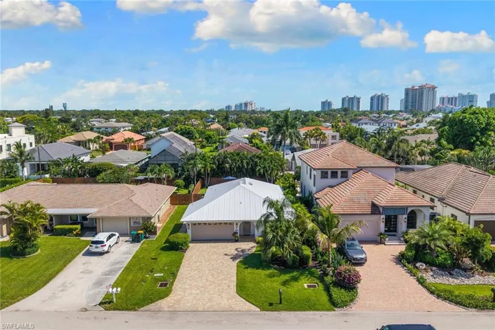 580 97th Ave N, Naples, Florida 34108