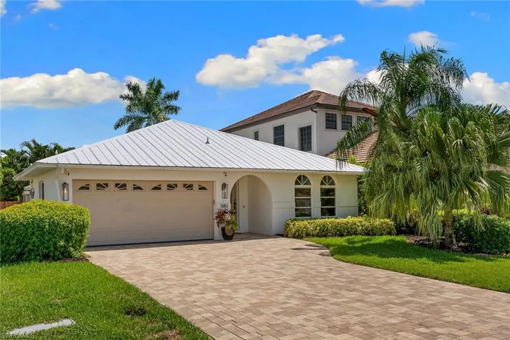 580 97th Ave N, Naples, Florida 34108