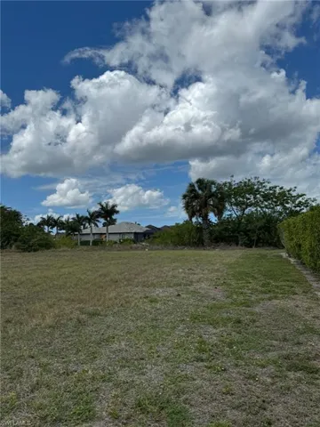 Rside of lot