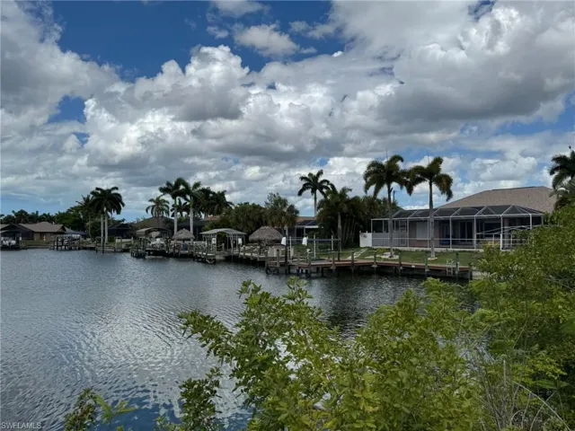 WESTERN VIEW DOWN CANAL!