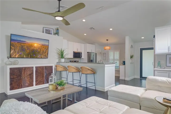 4104 SW 15th  AVE, Cape Coral, FL 33914