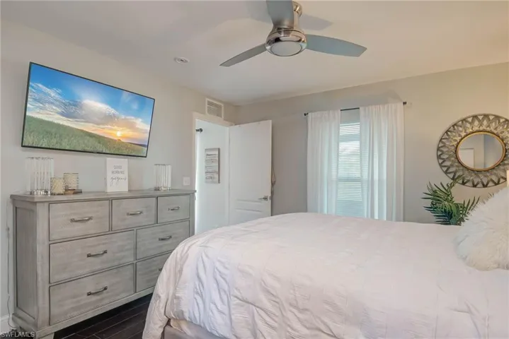4104 SW 15th  AVE, Cape Coral, FL 33914