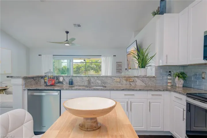 4104 SW 15th  AVE, Cape Coral, FL 33914