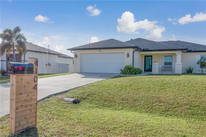 4104 SW 15th  AVE, Cape Coral, FL 33914