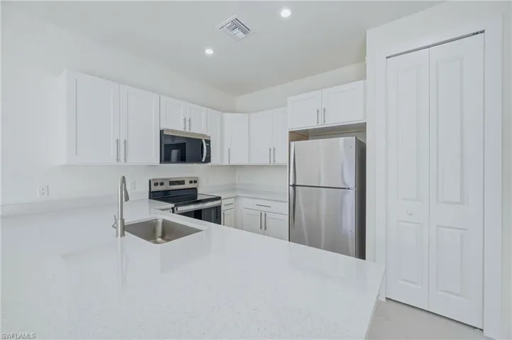 1105 Gordon Ave S, Lehigh Acres, Florida 33973