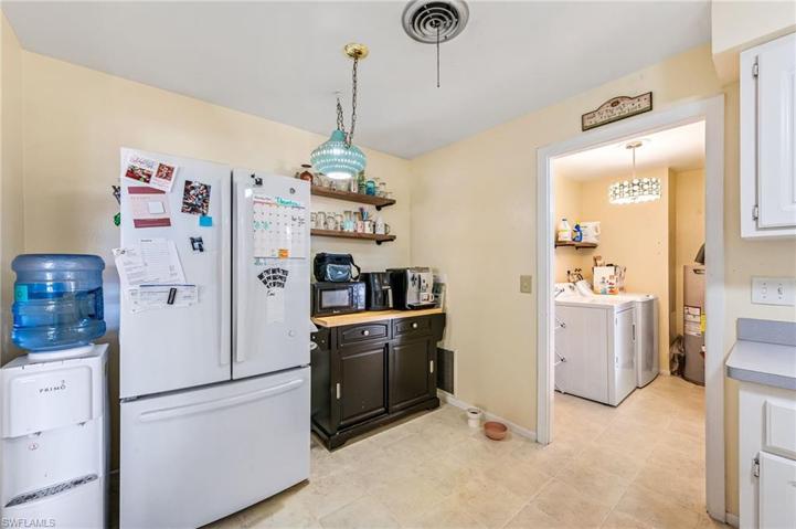 1837  Inlet  DR, North Fort Myers, FL 33903