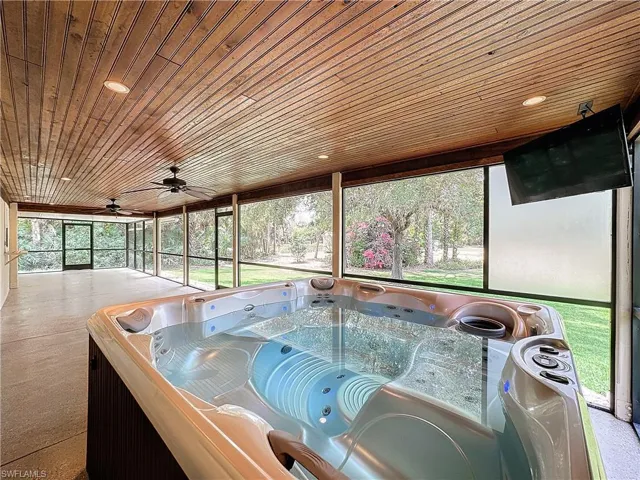 Hot Tub