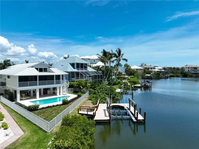 219 Bayfront Dr, Bonita Springs, Florida 34134