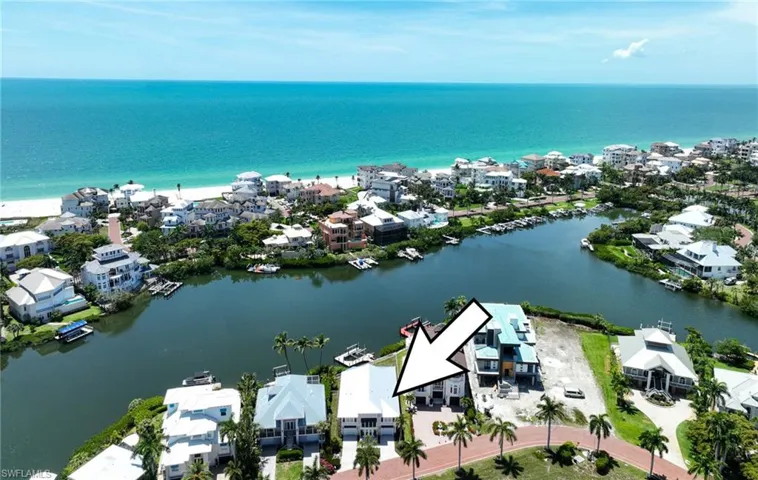 219 Bayfront Dr, Bonita Springs, Florida 34134
