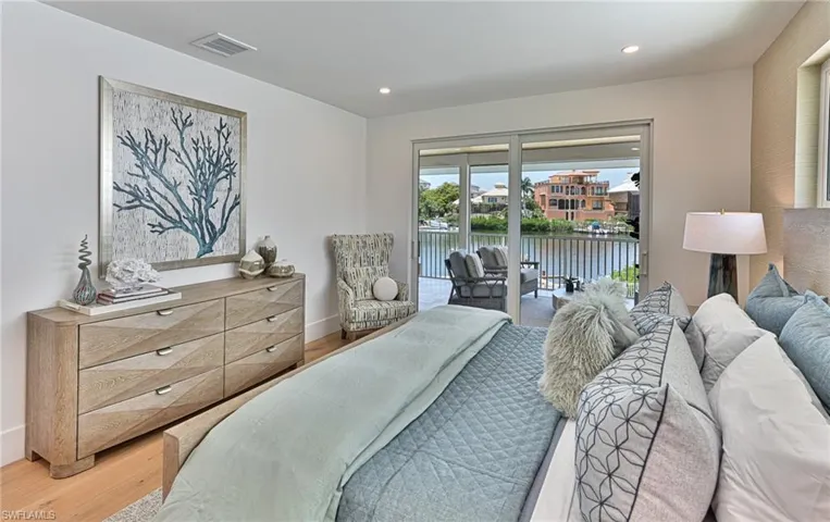 219 Bayfront Dr, Bonita Springs, Florida 34134