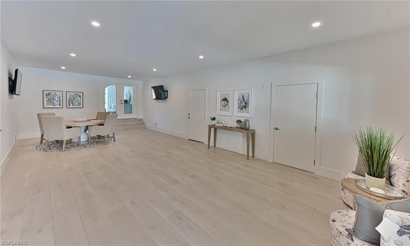 219 Bayfront Dr, Bonita Springs, Florida 34134