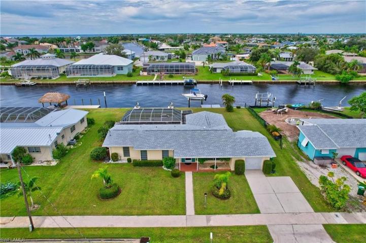 218  Bangsberg SE RD, PORT CHARLOTTE, FL 33952