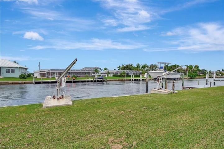 218  Bangsberg SE RD, PORT CHARLOTTE, FL 33952
