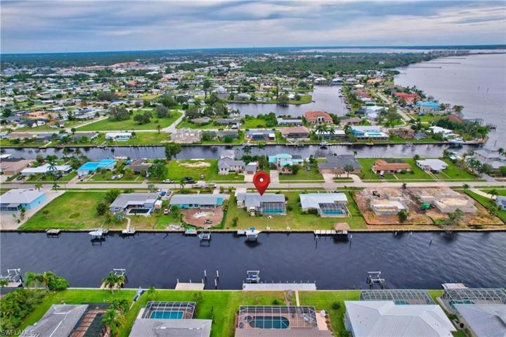 218  Bangsberg SE RD, PORT CHARLOTTE, FL 33952