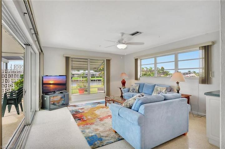 218  Bangsberg SE RD, PORT CHARLOTTE, FL 33952