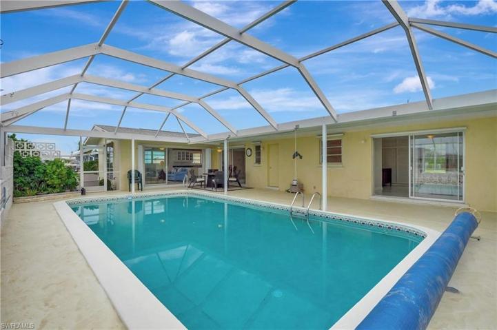 218  Bangsberg SE RD, PORT CHARLOTTE, FL 33952