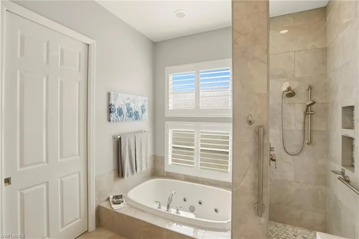 20441  Rookery  DR, Estero, FL 33928