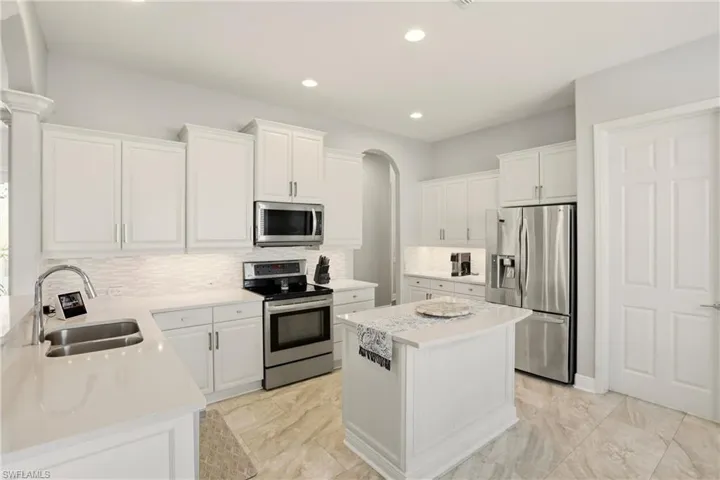 20441  Rookery  DR, Estero, FL 33928