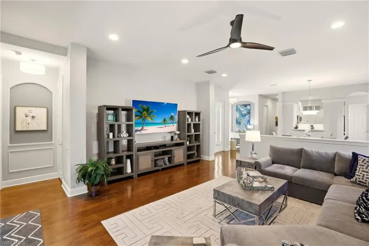 20441  Rookery  DR, Estero, FL 33928