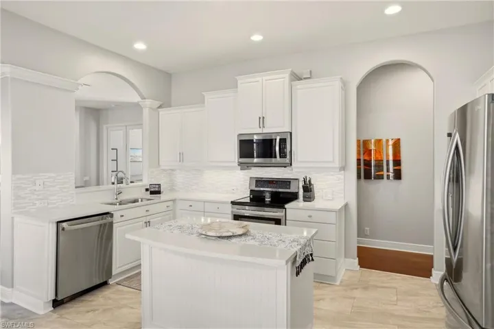 20441  Rookery  DR, Estero, FL 33928