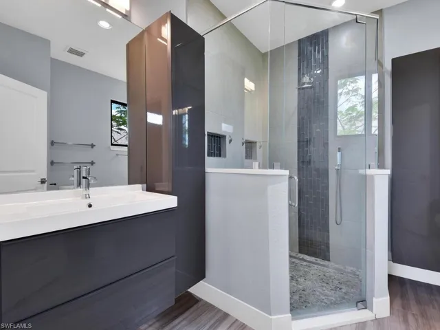 Master Suite Bath
