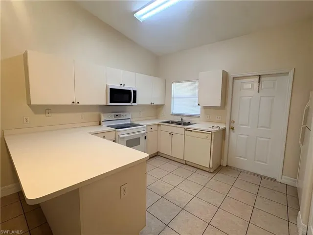 1713 Sw 33rd Ter, Cape Coral, Florida 33914